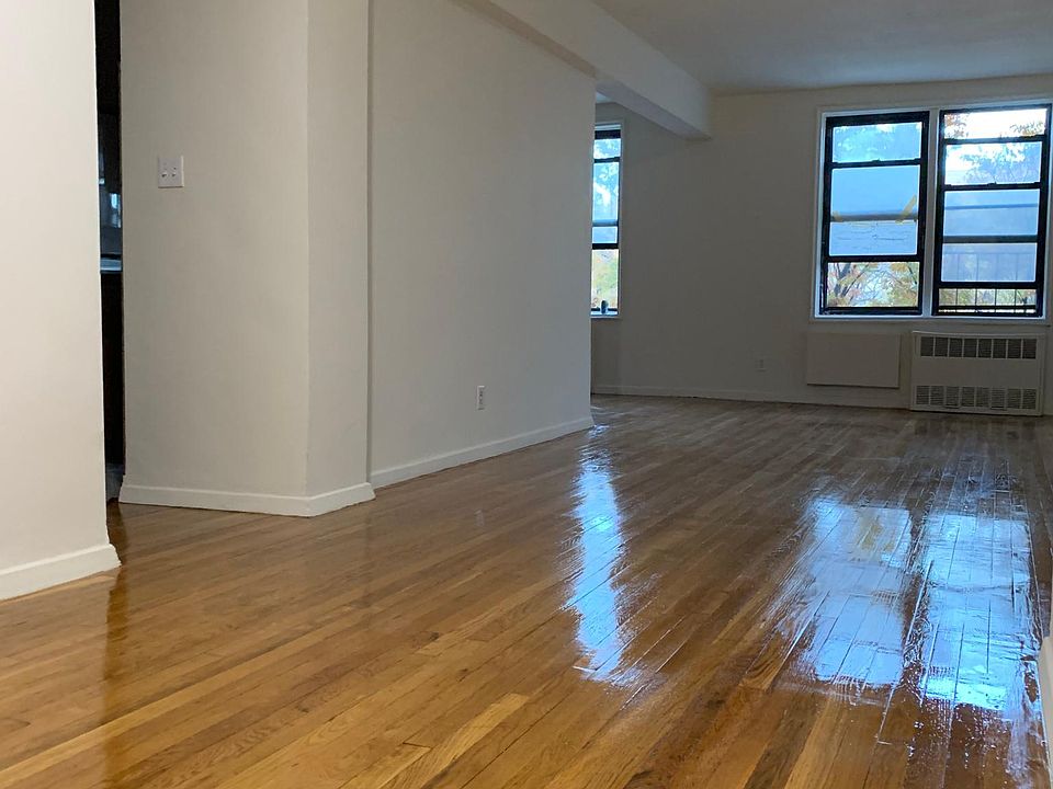 1st image of 14943 35th Ave APT 5H