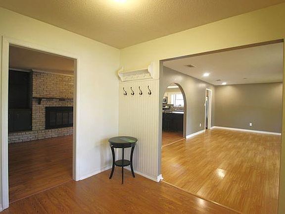 3rd image of 1030 Rue Corton