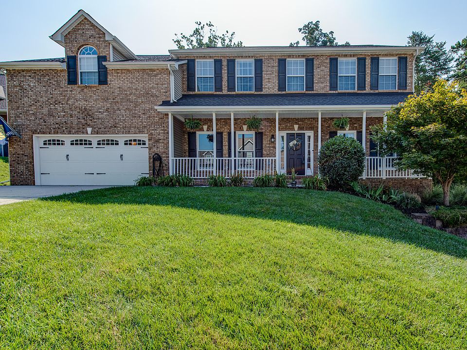 1st image of 3016 Oakwood Hills Ln