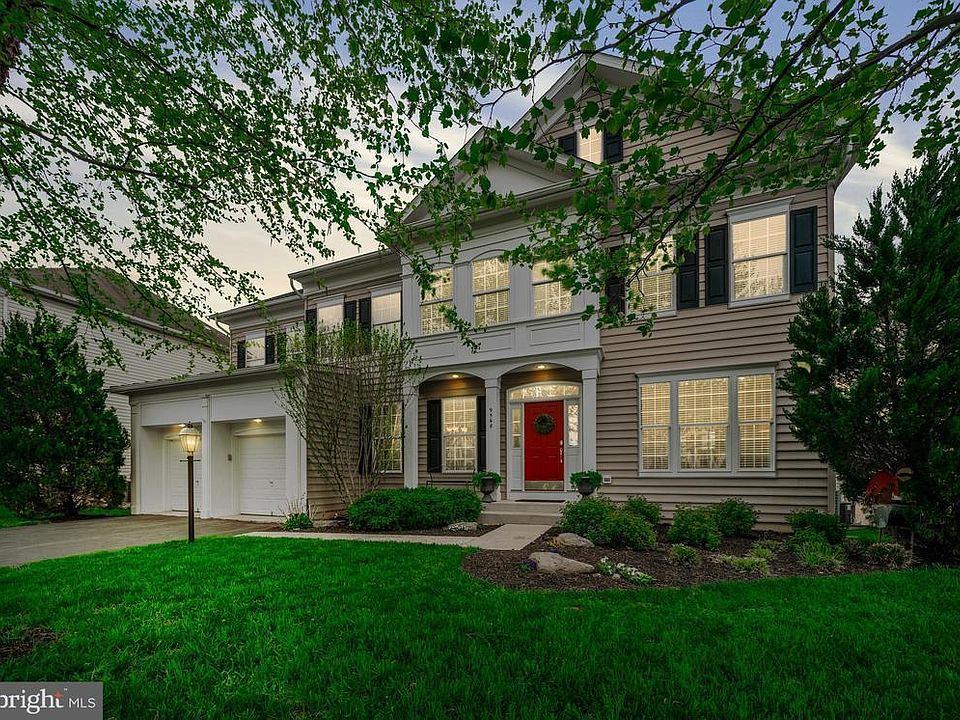 1st image of 9568 Laurencekirk Pl