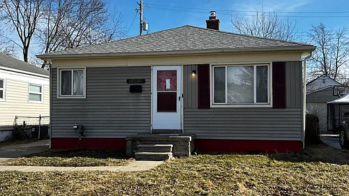 23094 Donald Ave Photo 1