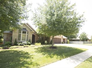 1240 W Oakville Rd, Springfield, MO 65810