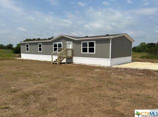 805 Barton Ln, Gatesville, TX 76528