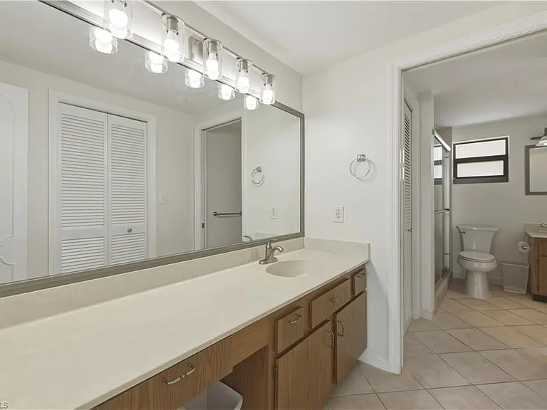 801 River Point Dr #303A — Photo 19