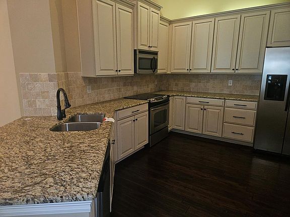 5th image of 320-1 Hidden Creek Cir
