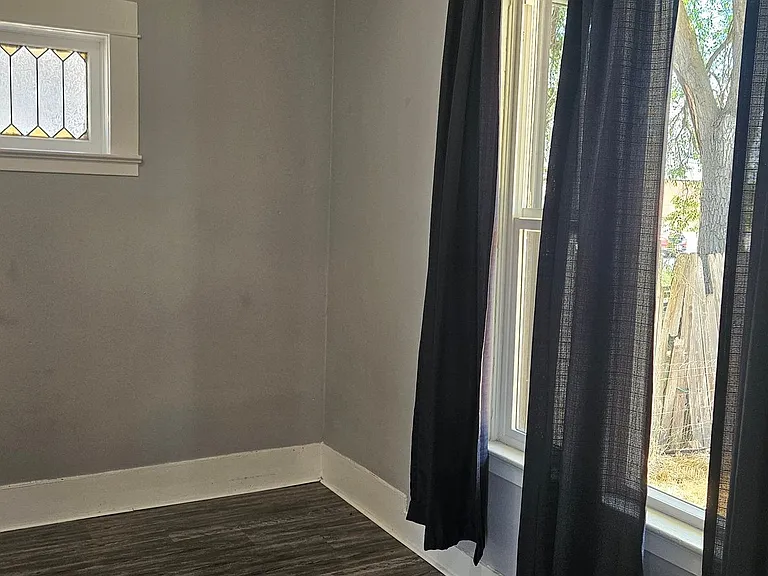 2521 N Hamilton St — Photo 10