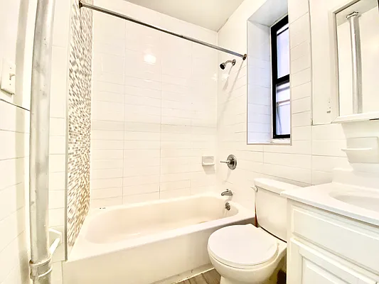 Rented by Compass | media 12