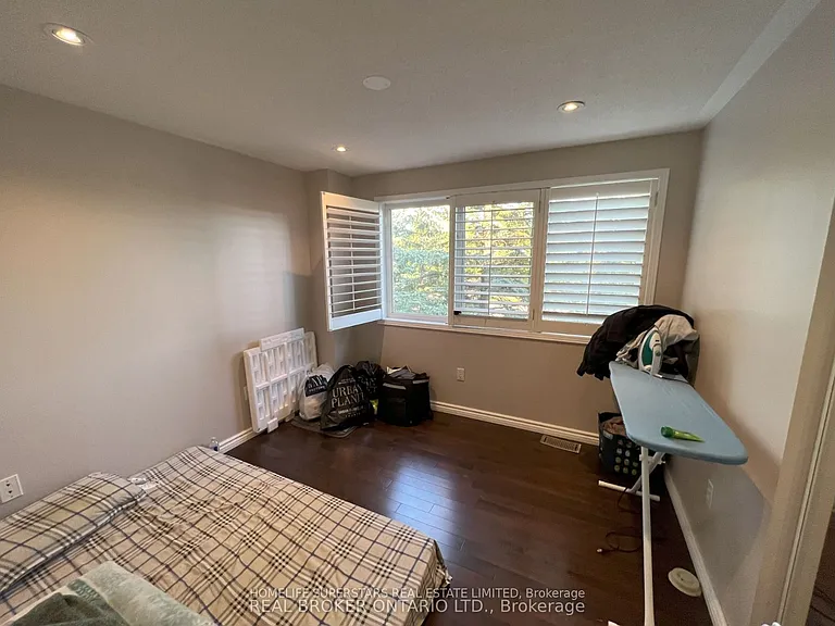 2555 Thomas St #1 — Photo 10
