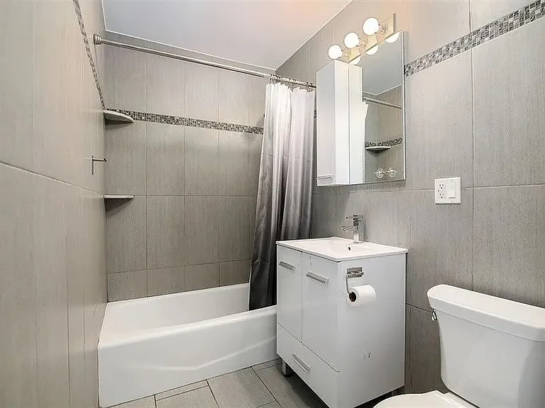 236 N 7th St #2L — Photo 5