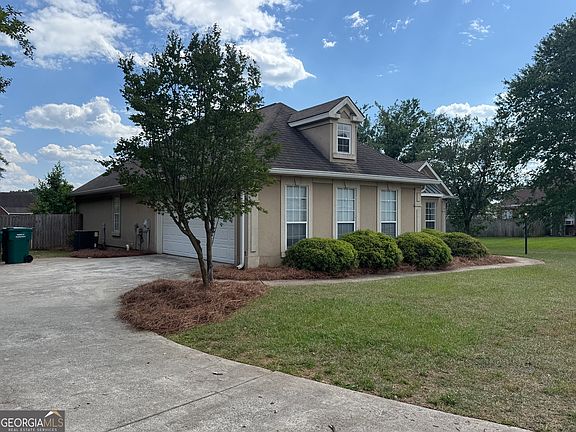3rd image of 312 Twelve Oaks Dr