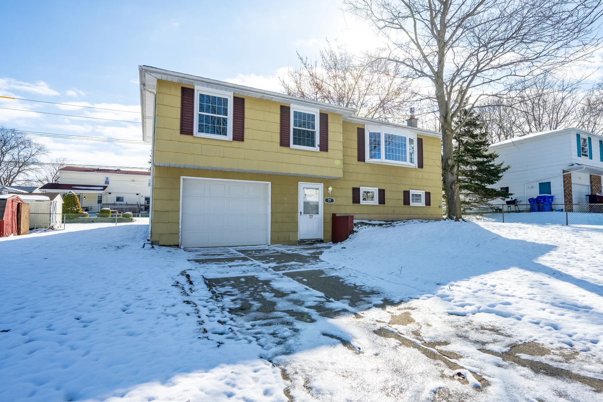 7 Roosevelt Ave, West Seneca, NY 14224