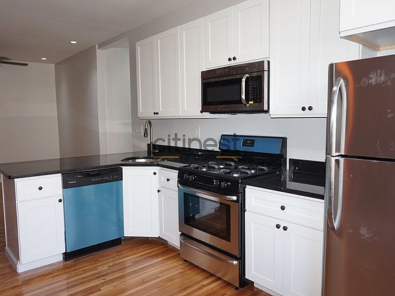 2nd image of 528 4th Ave #2R