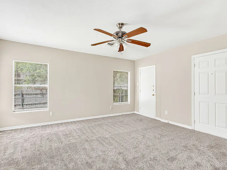 10943 Desdemona Dr — Photo 11