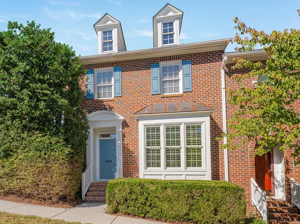 200 Greenview Dr, Chapel Hill, NC 27516