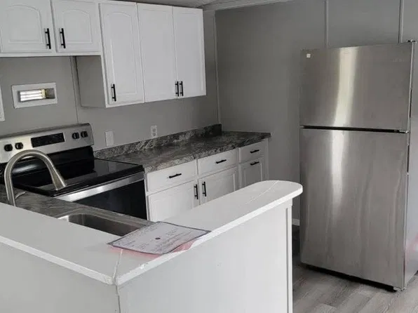 450 Lee St #450, Deland, FL 32724