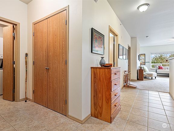 5th image of 500 Darby Drive #307