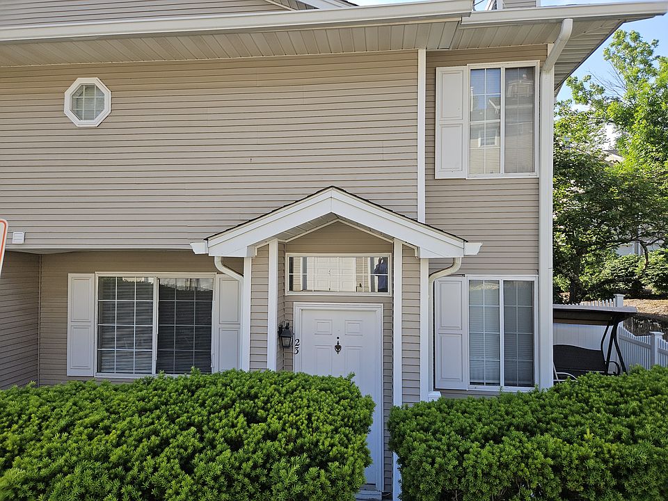 2-BR, 2.5 BATH RENTAL UNIT IN THE HILLS OF BEDMINSTER