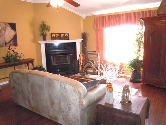 5th image of 1588 Sommerfeld Dr