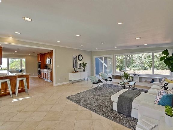 4th image of 4286 Whittle Ave