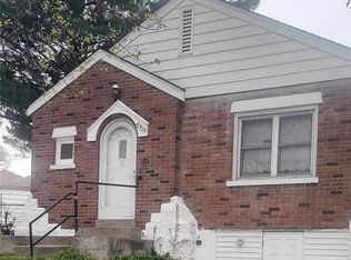 4209 Edgewood Blvd, Saint Louis, MO 63121