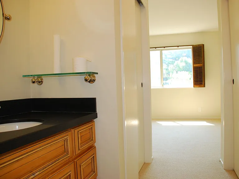 71 Prince Royal Dr — Photo 23