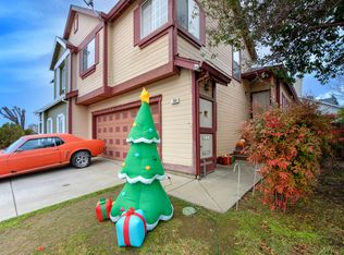 389 Flagstone Cir, Suisun City, CA 94585