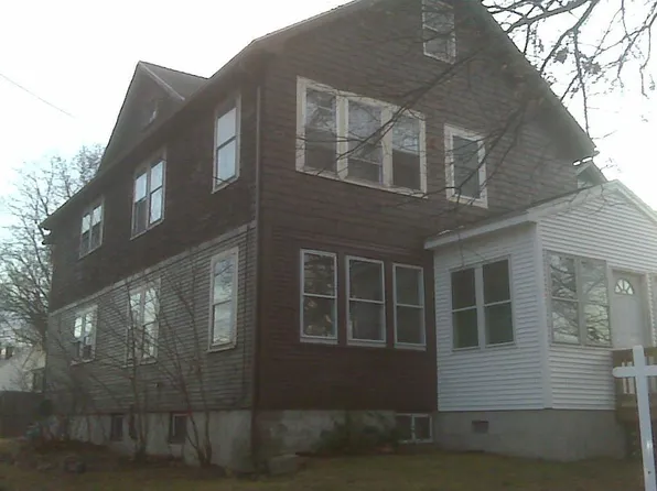 229-231 Saint James Blvd, Springfield, MA 01104