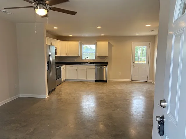 500 Rylee Ln #B — Photo 3