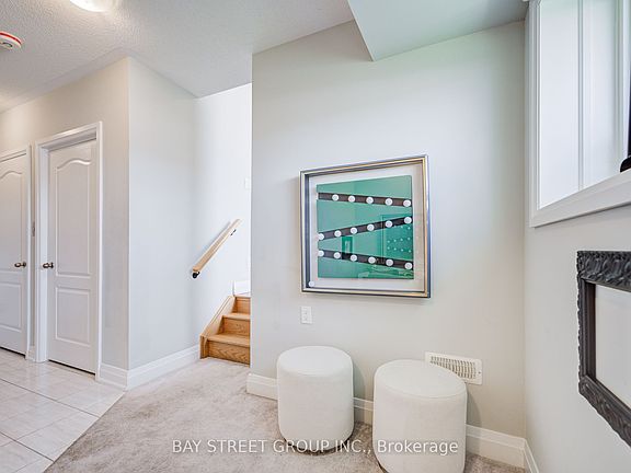 3rd image of 6 Teasel Way