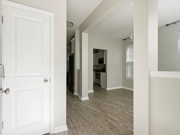 4991 Hay Bale Ct — Photo 3