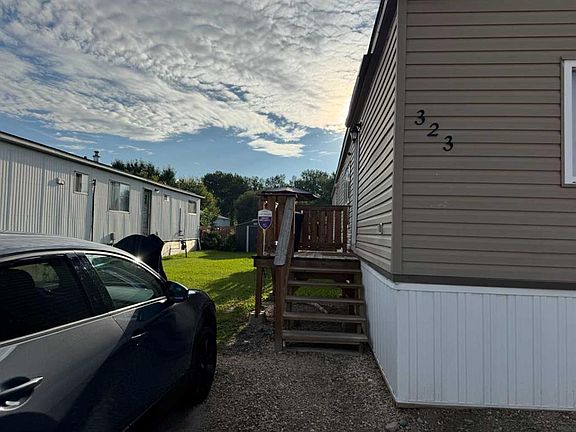 5th image of 5344 76th St #323