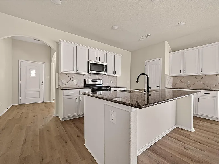 3314 Karleigh Way — Photo 16