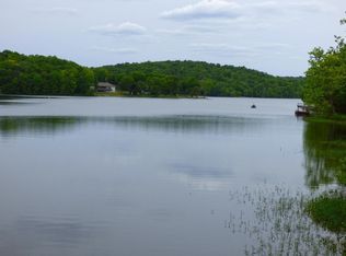 Tonganoxie Rd, Cherokee Village, AR 72529