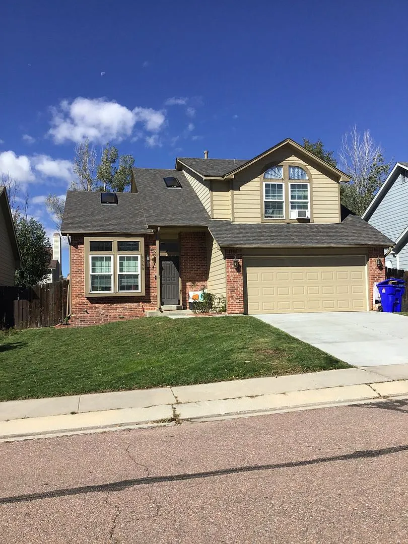 8560 Sassafras Drive — Photo 1