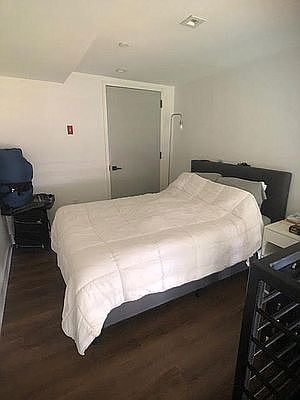 5th image of 135 Alexander Ave #2A