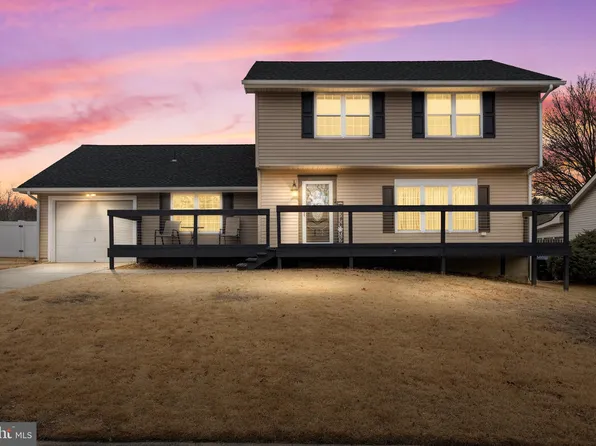 610 Westover Ct, Williamstown, NJ 08094