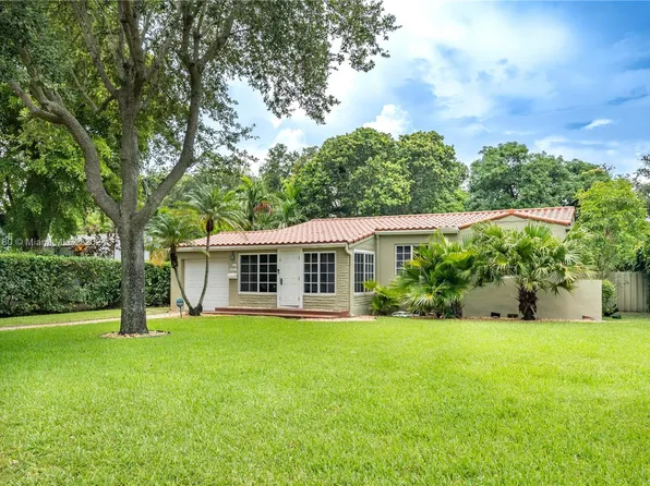 1065 NE 120th St, Biscayne Park, FL 33161