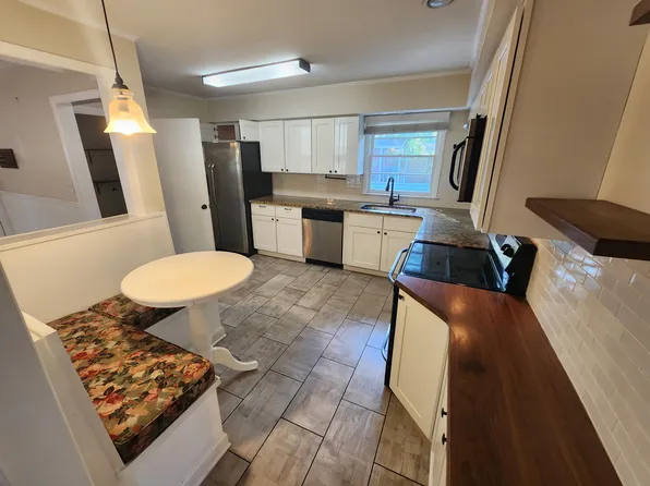 5014 Spartan Dr, Savannah, GA 31404