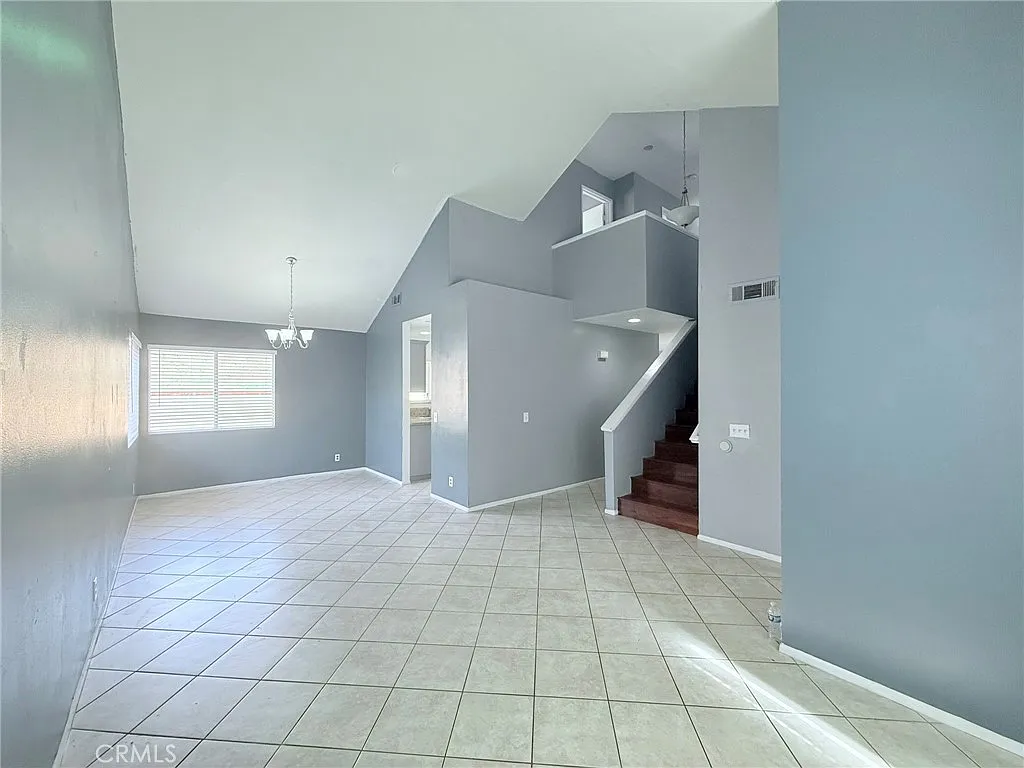 3 bed, 2.5 bath, 1420 sqft, $2,650 — Photo 4