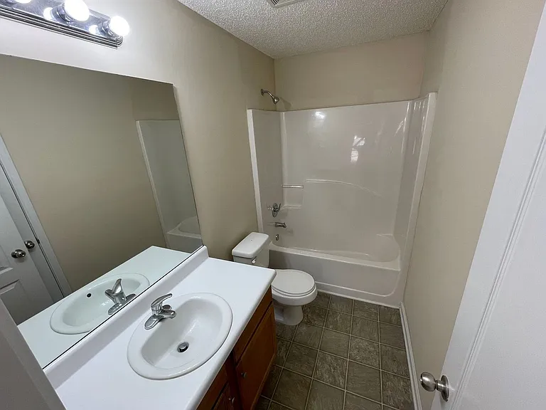 218 Katydid Dr — Photo 6