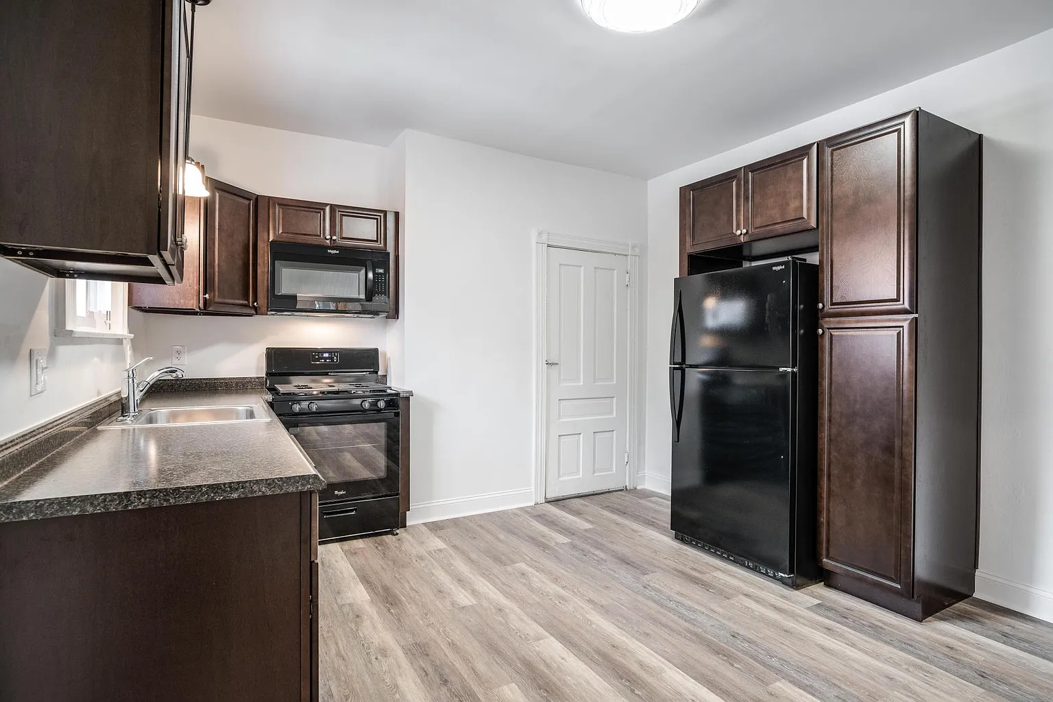 120 N Mathilda St #1 photo 1