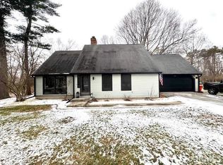 1190 N Saddlebrook Ct, Monticello, IN 47960