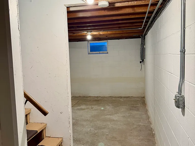 1677 Leone Ave — Photo 25