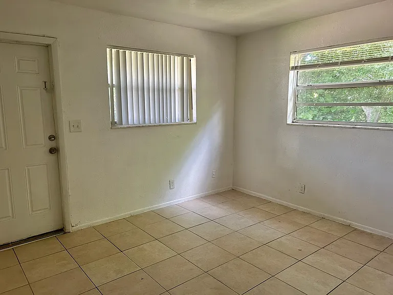 2240 NW 59th Ter #4-1 — Photo 7
