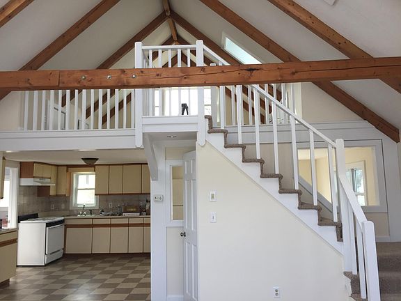 3rd image of 236 Taylor Ave Fl 2nd