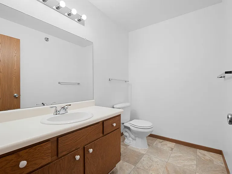 City View Apartments — Photo 23