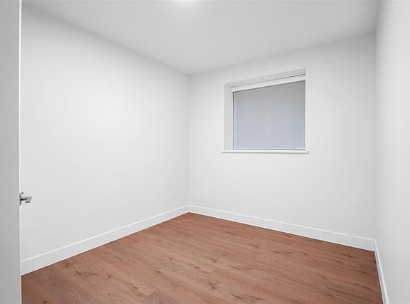 2nd image of 1130 Gordon Ave