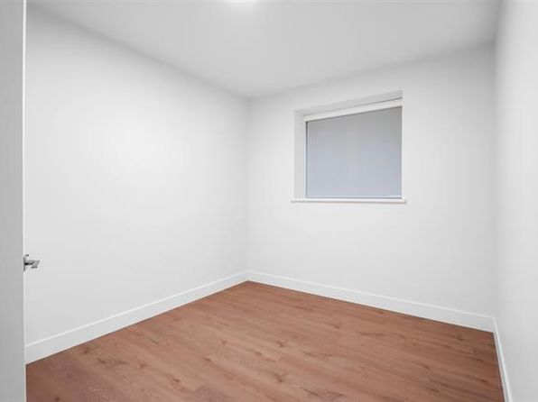 2 bedroom rental in West Vancouver — photo 2