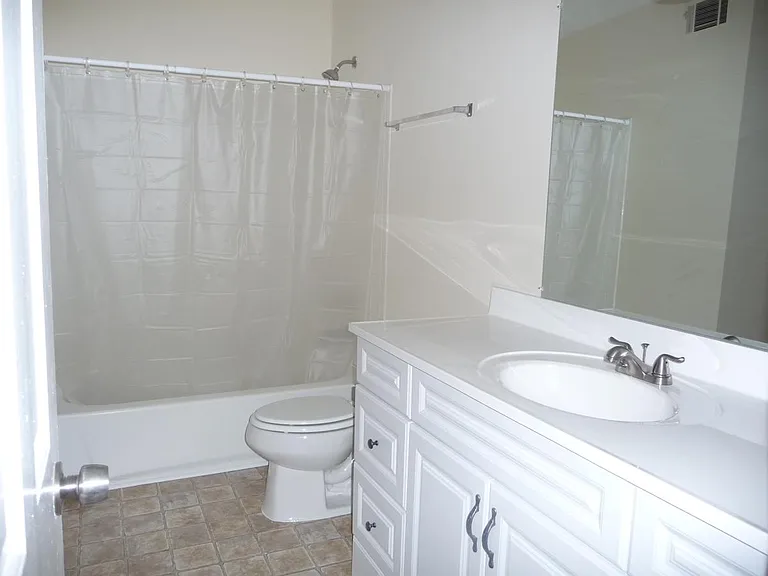 310 Winding River Dr #G — Photo 9