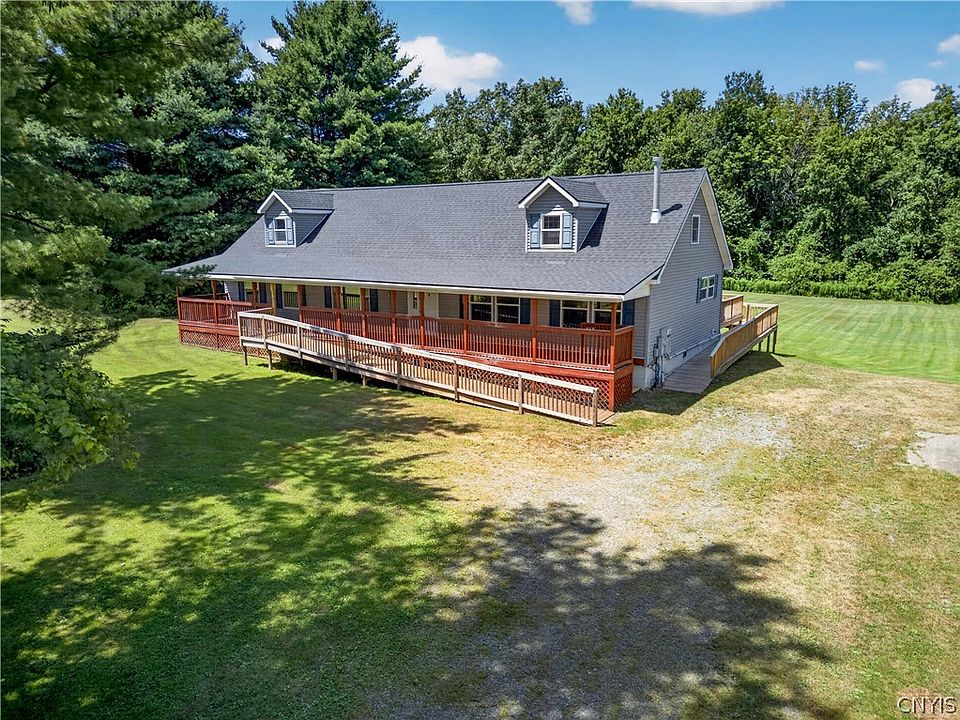 1st image of 604 Harris Hill Rd